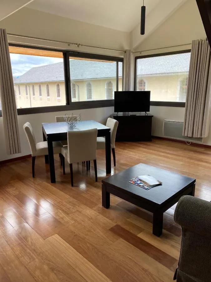 Terres De France - Domaine Du Palais Aparthotel Saint-Lizier France